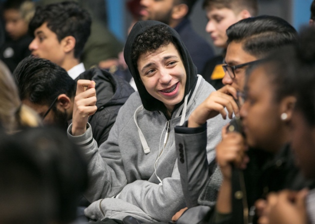 Auto drunk refrigerator worries premier